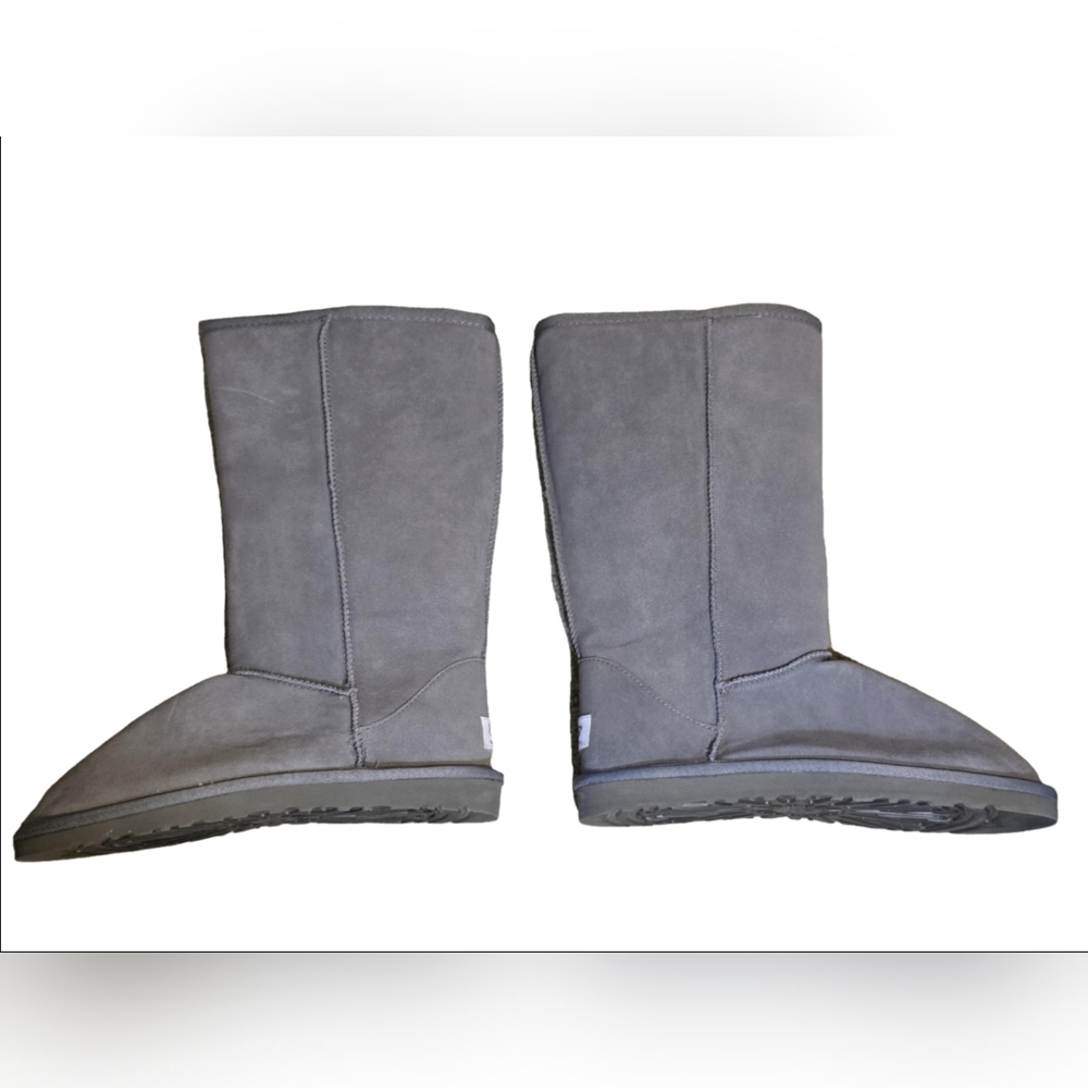 UGG Classic Tall Boot Gray Size 9